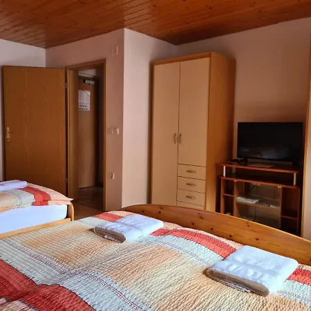 Apartmaji Mezan Lejlighed