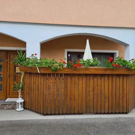 Apartmaji Mezan