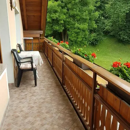 Apartma Apartmaji Mezan *