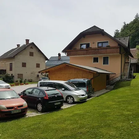 Apartmaji Mezan *