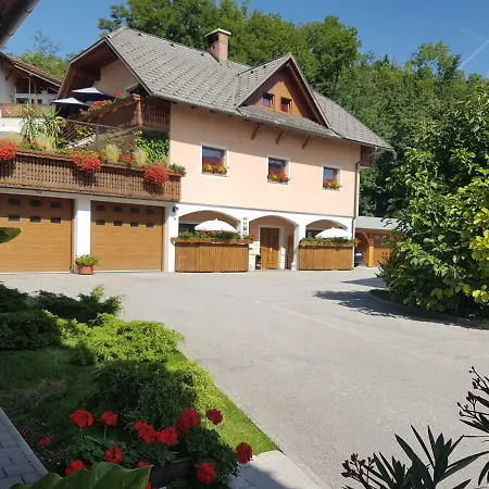 Apartmaji Mezan
