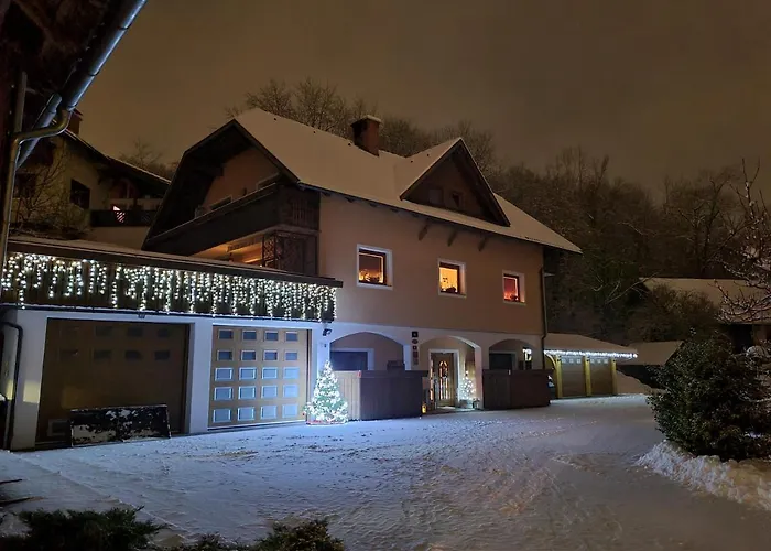 Apartmaji Mezan Appartamento *