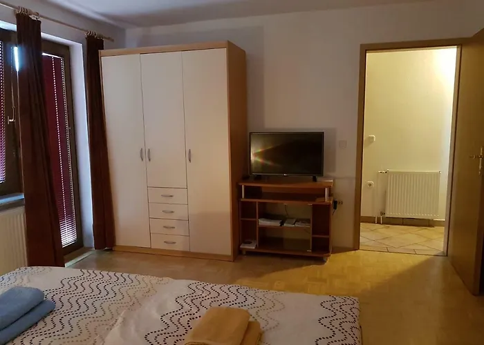 公寓 Apartmaji Mezan