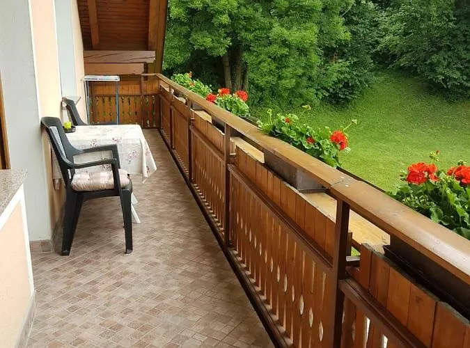 公寓 Apartmaji Mezan *