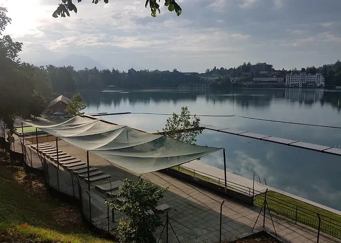 公寓 Apartmaji Mezan