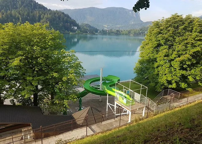 Apartmaji Mezan * 布莱德