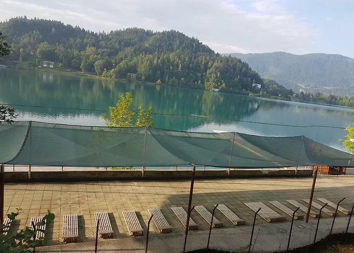 Apartmaji Mezan 布莱德