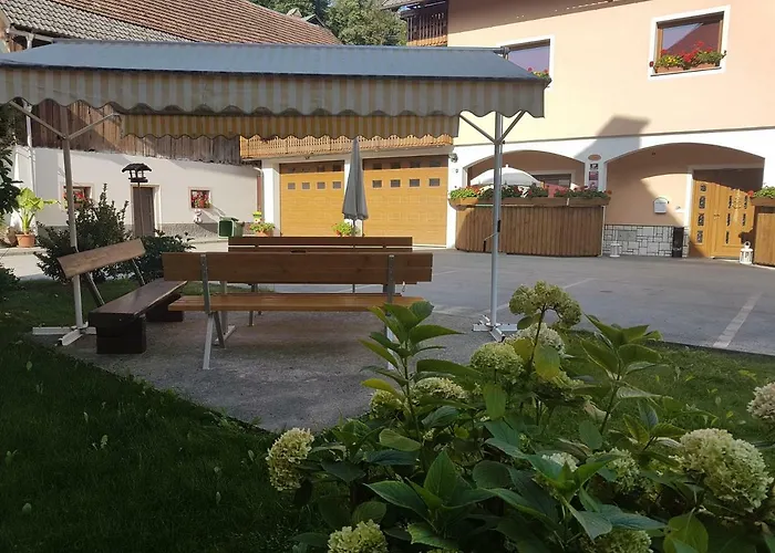 Apartmaji Mezan * 布莱德